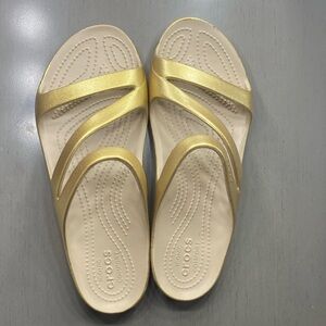 CROCS Women's Sandals with Gold Straps and Cream Base